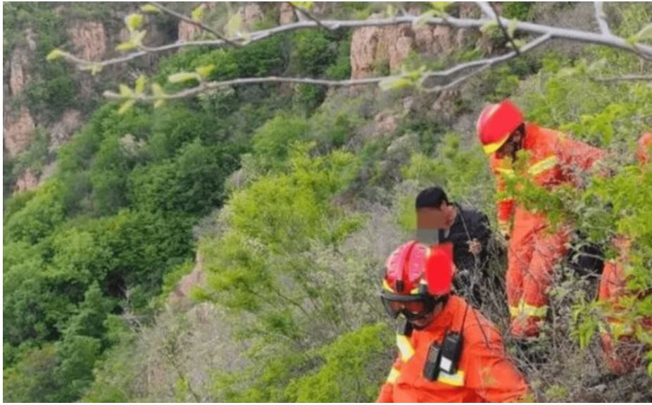 9 người Việt ra đi mãi mãi trong vụ xe rơi khỏi vách đá ở Trung Quốc