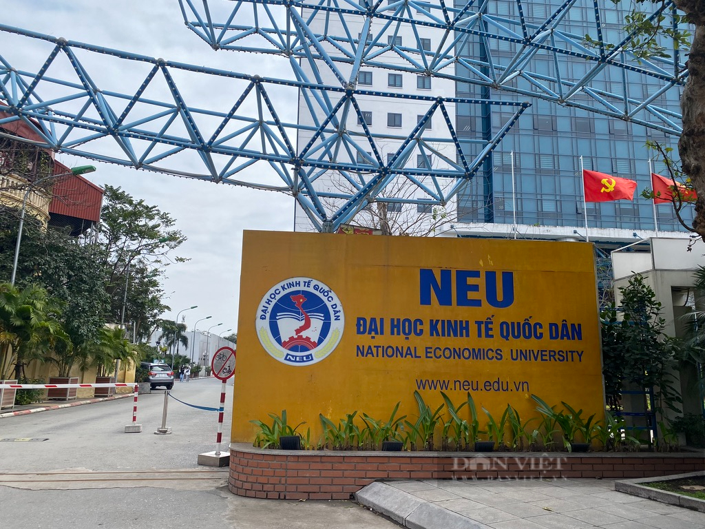 Nam sinh trượt Đại học Kinh tế Quốc dân chỉ vì… quên đọc mail