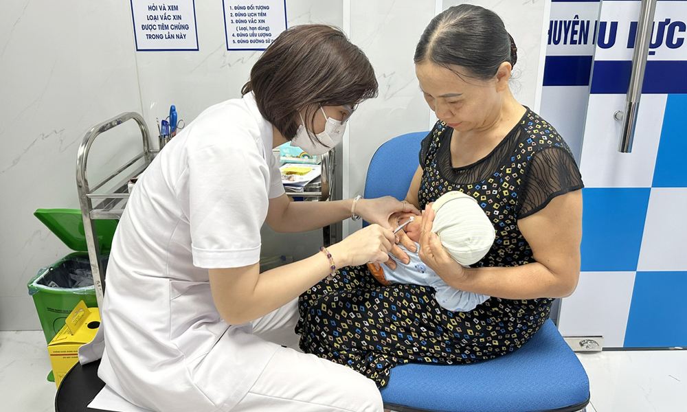 Chủ tịch UBND tỉnh Bắc Giang chỉ đạo khẩn trương thực hiện các biện pháp phòng dịch bệnh bạch hầu