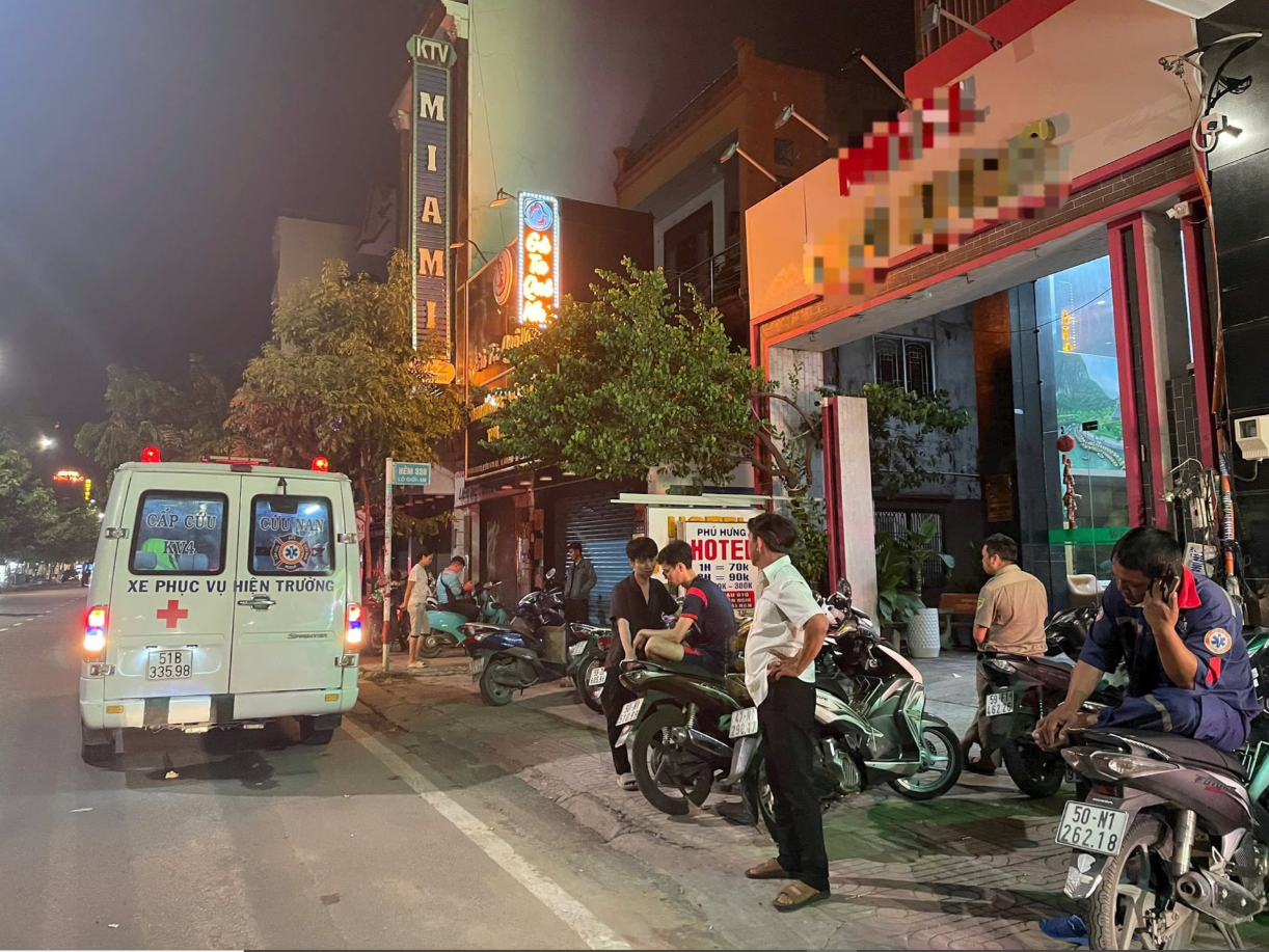 Chồng sat:hai vợ trong khách sạn, gọi điện báo cho người thân ở TP.HCM