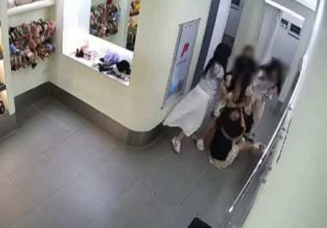 Vụ xô xát tại photobooth Hà Nội: Người nhận là nữ du khách Hàn lên tiếng xin lỗi, nói nguyên nhân dẫn đến hành vi