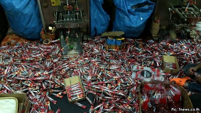 Đột kích một nhà kho, công an triệt phá đường dây sản xuất cà phê Nescafé giả quy mô hàng tỷ đồng, tịch thu hơn 300.000 sản phẩm