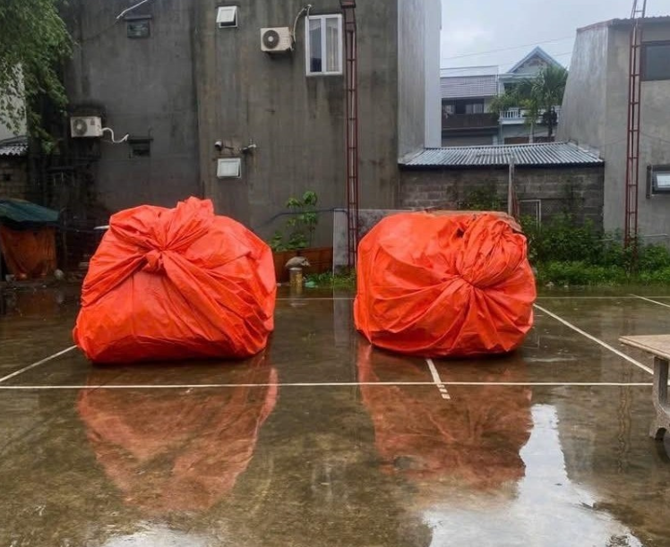 Chủ đã tìm thấy 2 ô tô bọc kín bị 'lạc trôi' ở Thái Nguyên nhờ lòng tốt của người lạ