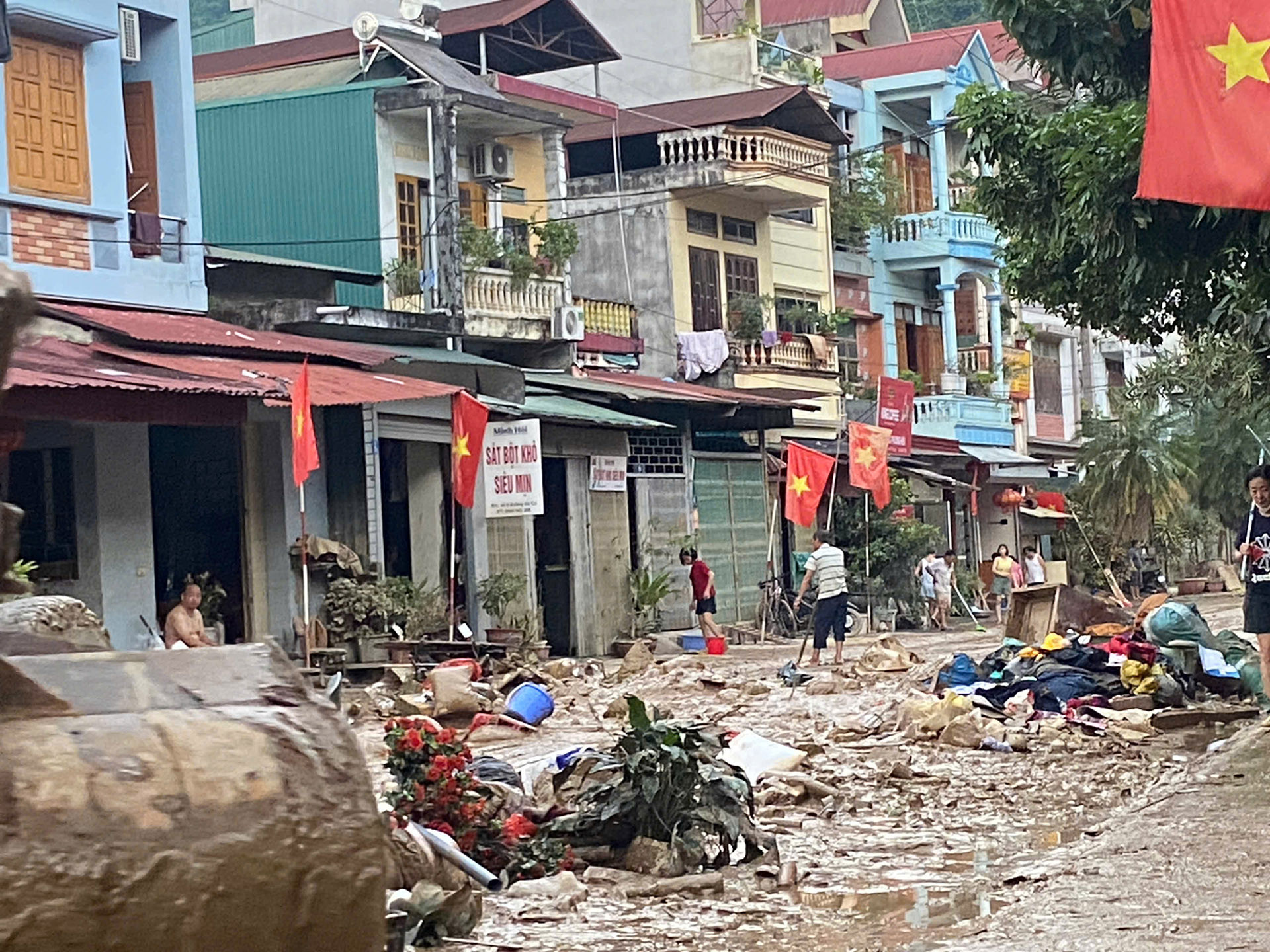 Cảnh tượng sau khi lũ rút ở Tuyên Quang khiến người dân chết lặng