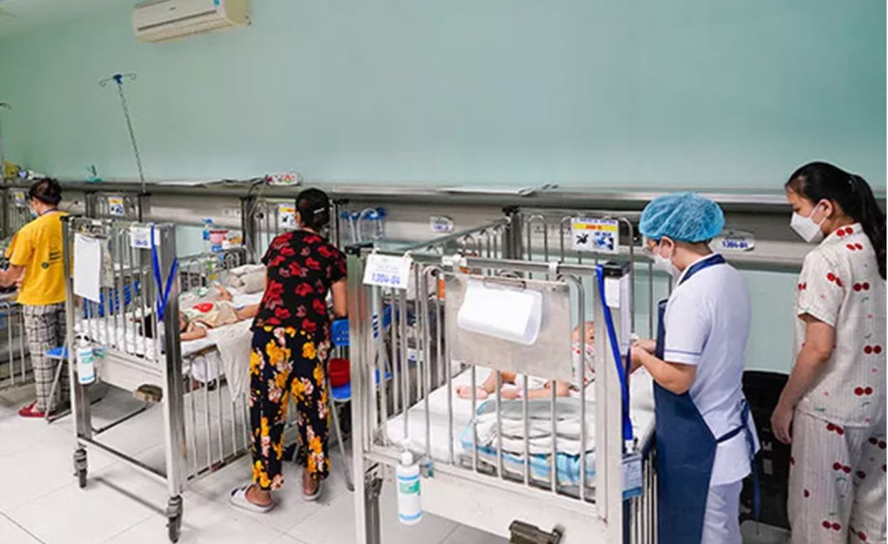 Adenovirus ở trẻ em: Nguyên nhân, triệu chứng và cách điều trị