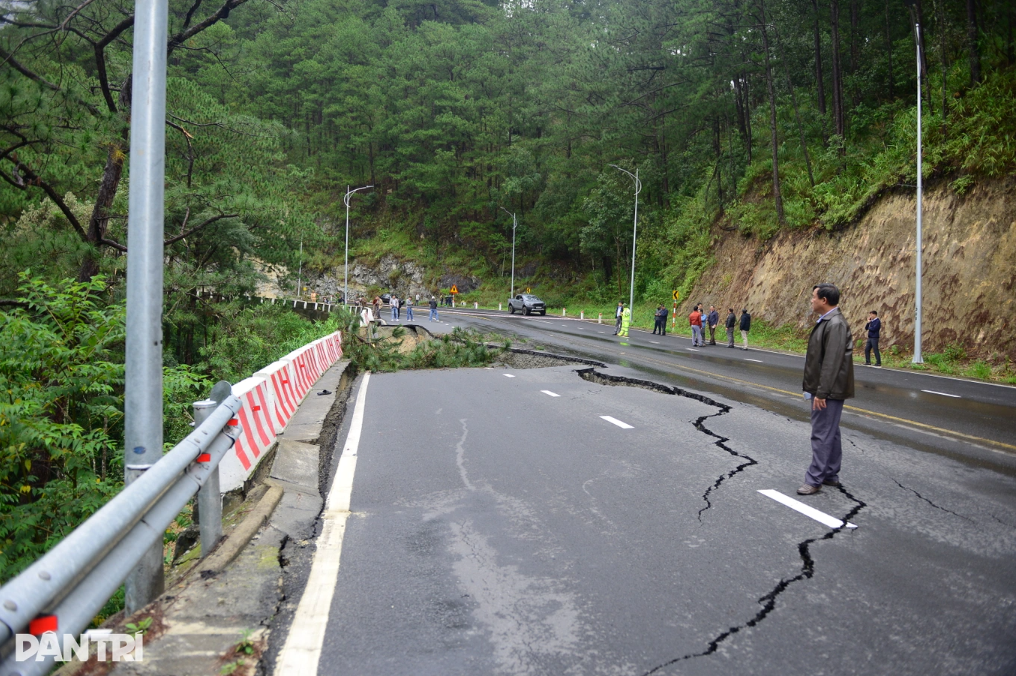 Lâm Đồng công bố tình huống thiên tai khẩn cấp trên đèo Prenn Đà Lạt