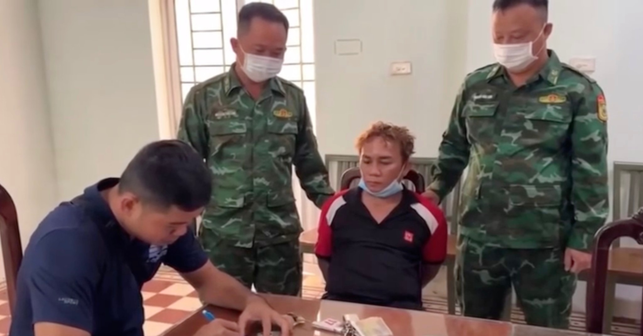 Vụ lái xe đâm em gái tuvong: Phản ứng của Nguyễn Tấn Thành khi bị bắt tại biên giới